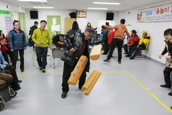 설날행사 관련 경기일보 기사 사진