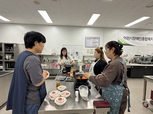 비빔밥 만들기 진행