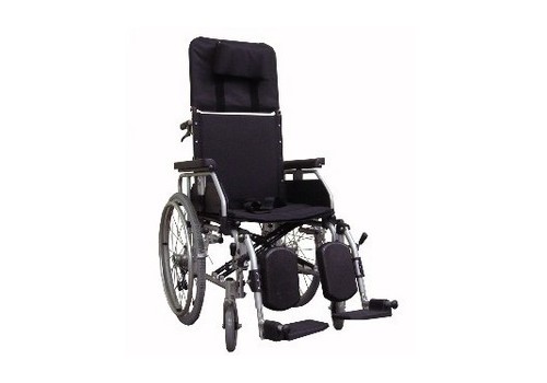 등받이가 뒤로 젖히지 않은 의자상태의 침대형 휠체어 사진 