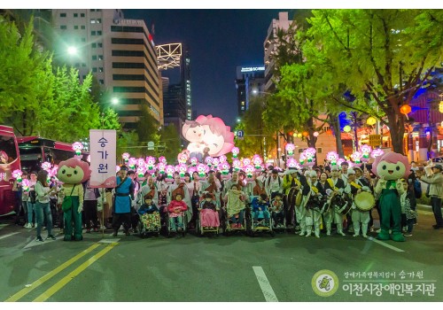 [사례지원] 불기2561년 제등행렬에 다녀왔습니다.